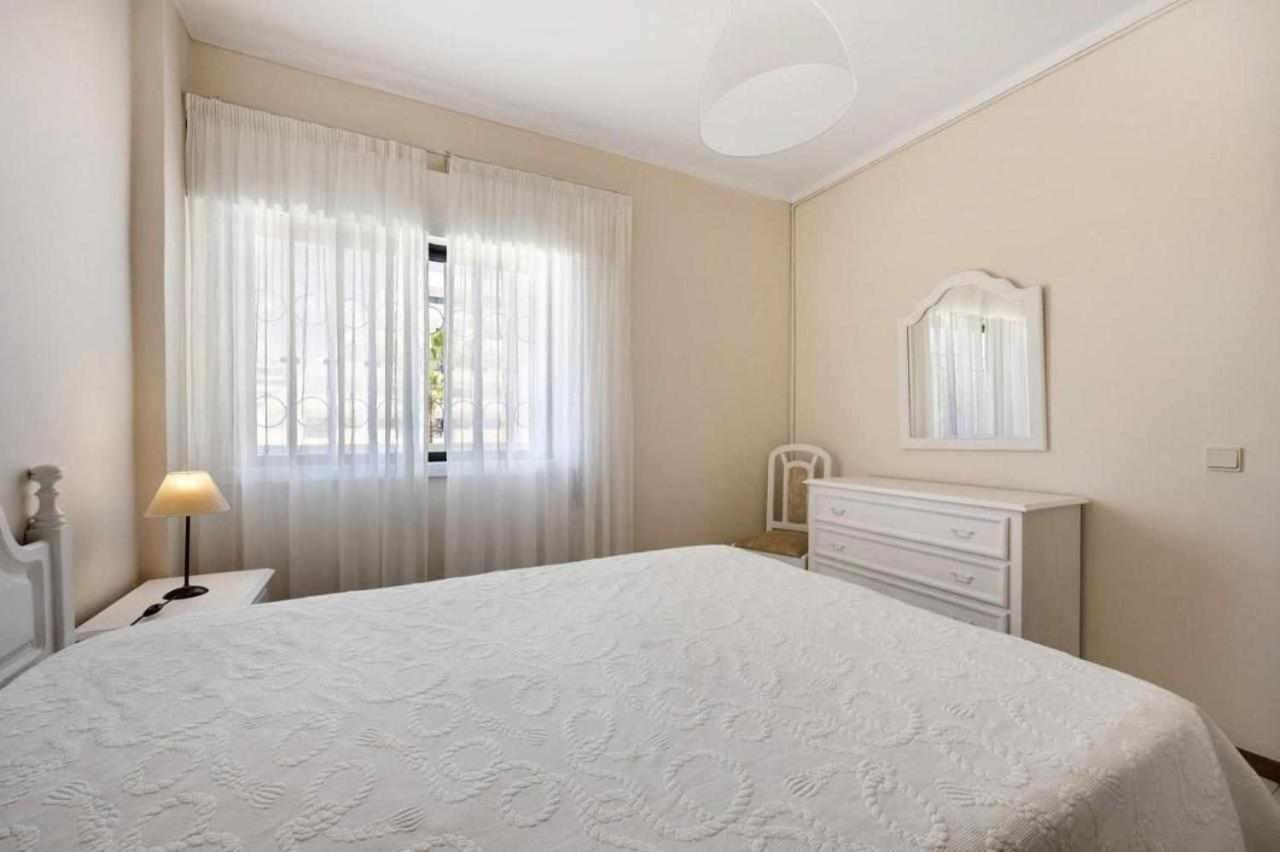 Apartamentos Torre Da Rocha Frente Ao Mar Portimão Exteriör bild