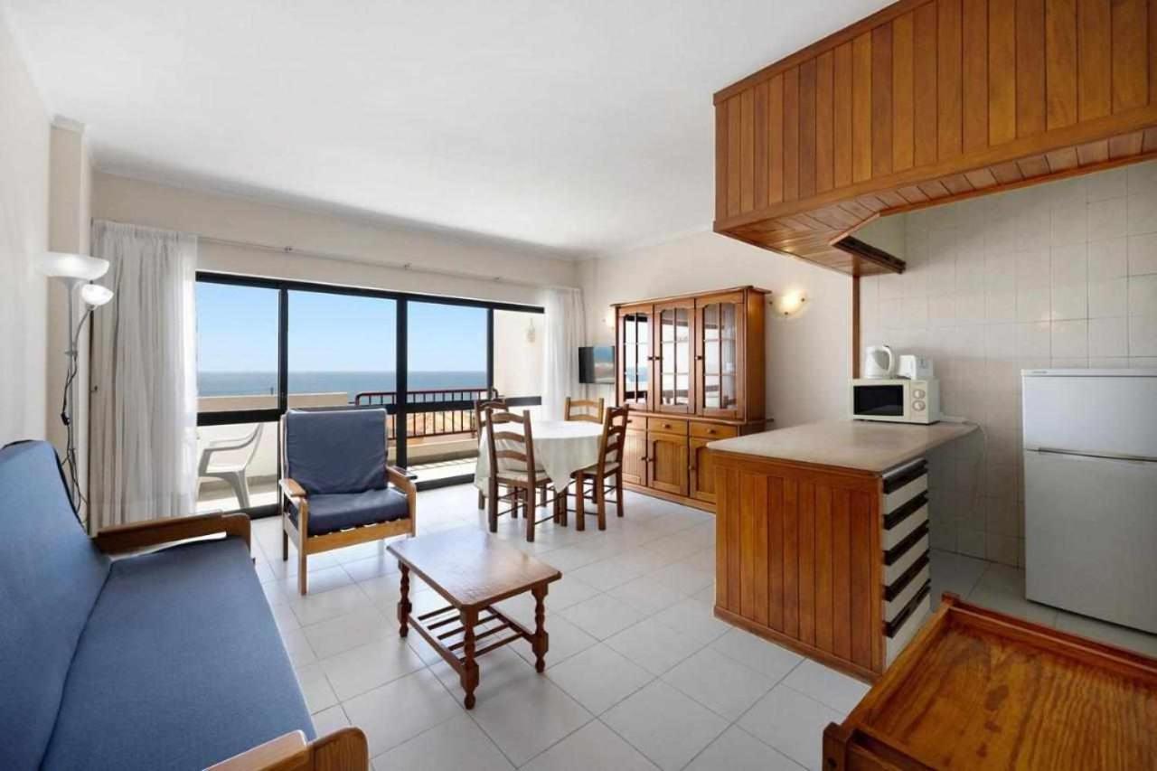 Apartamentos Torre Da Rocha Frente Ao Mar Portimão Exteriör bild