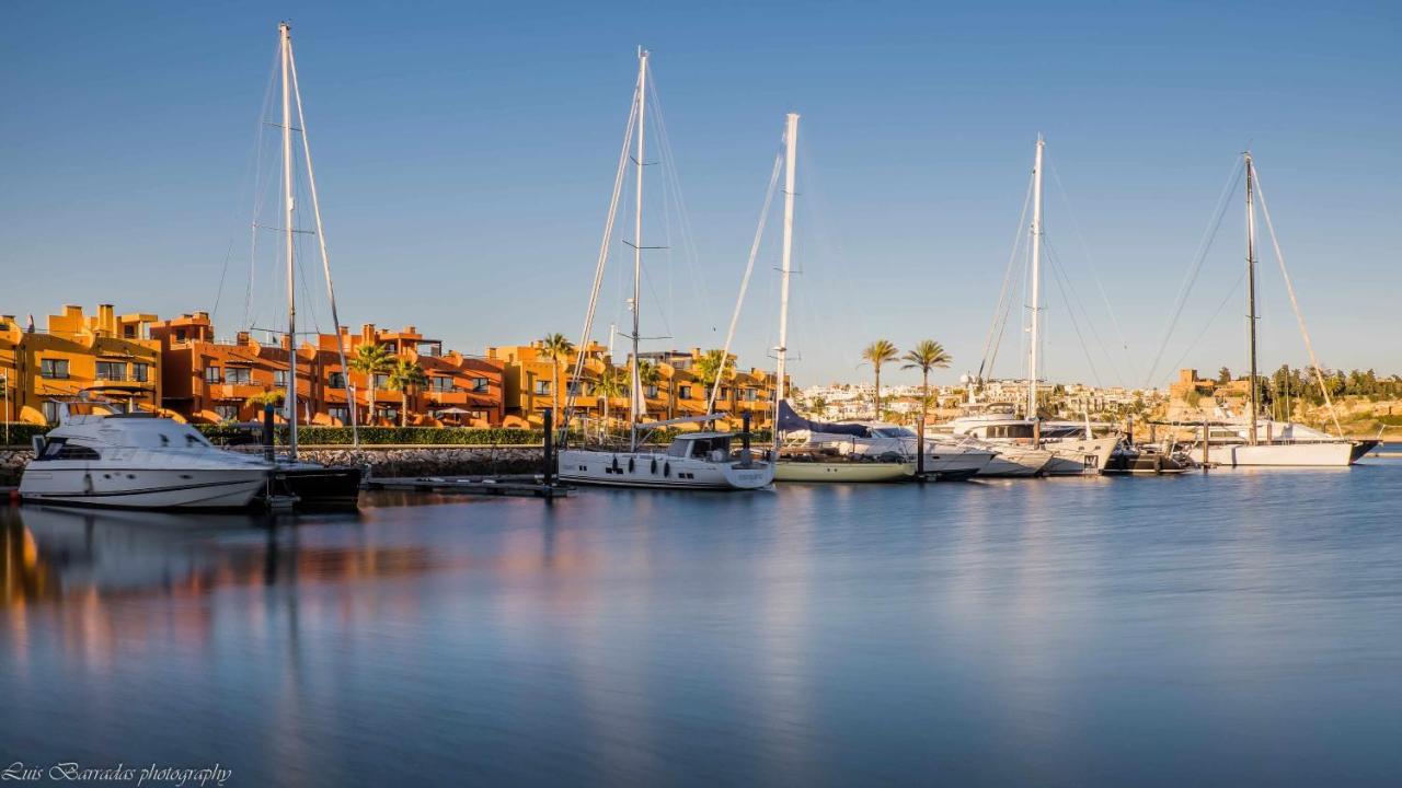 Apartamentos Torre Da Rocha Frente Ao Mar Portimão Exteriör bild