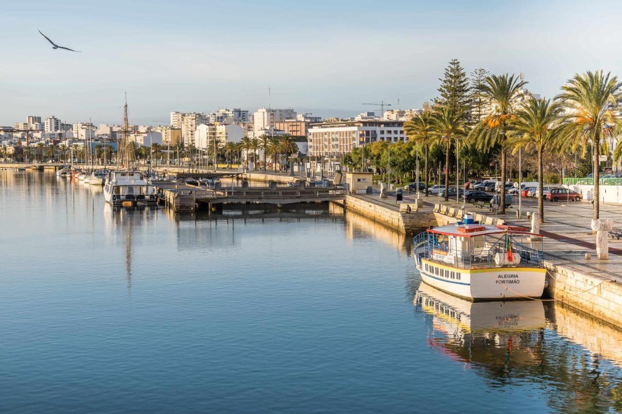 Apartamentos Torre Da Rocha Frente Ao Mar Portimão Exteriör bild
