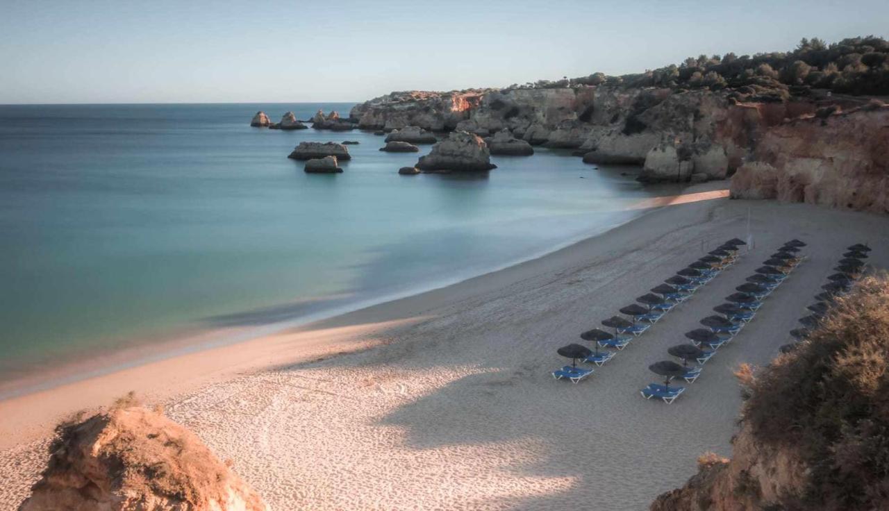 Apartamentos Torre Da Rocha Frente Ao Mar Portimão Exteriör bild